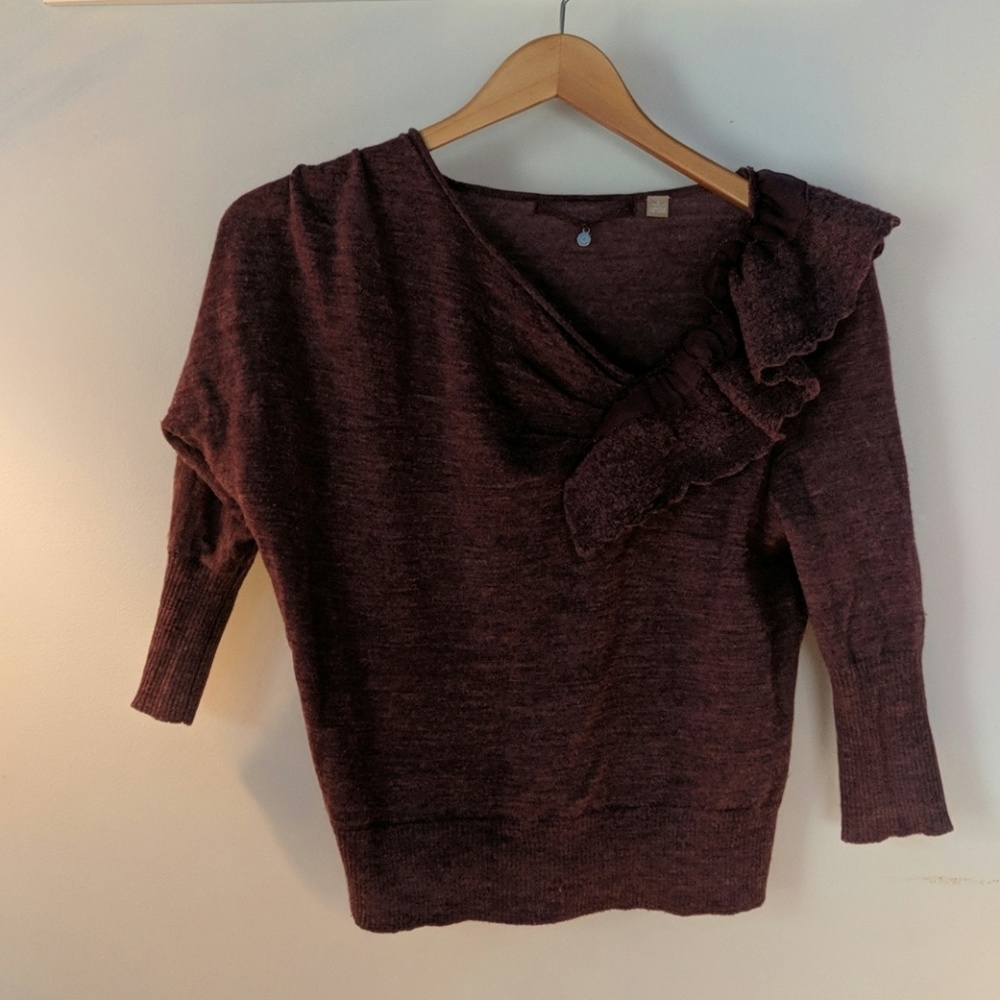 Knitted & knotted wool sweater